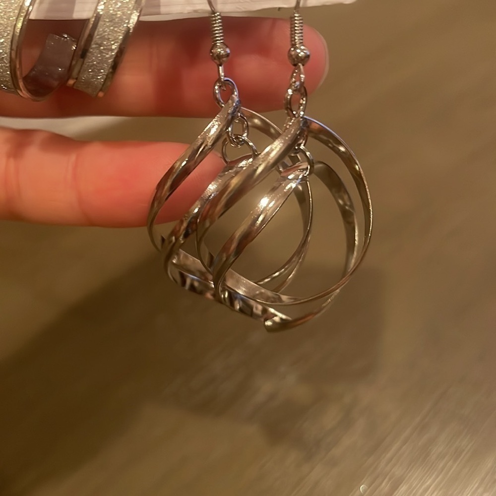 Earring set - Picture 4 of 7